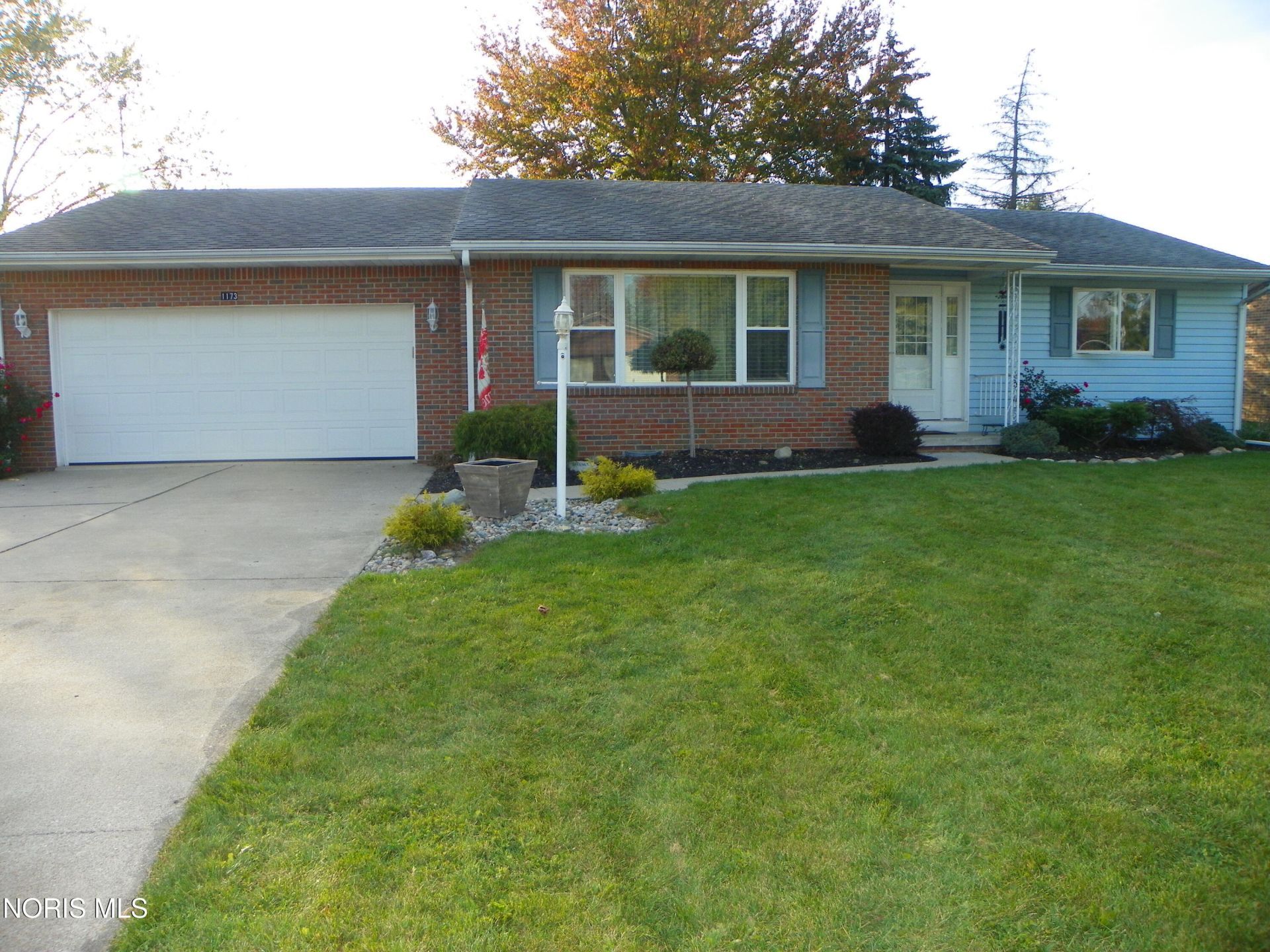 1173 Indiana Avenue, Napoleon, OH 43545 Main Photo