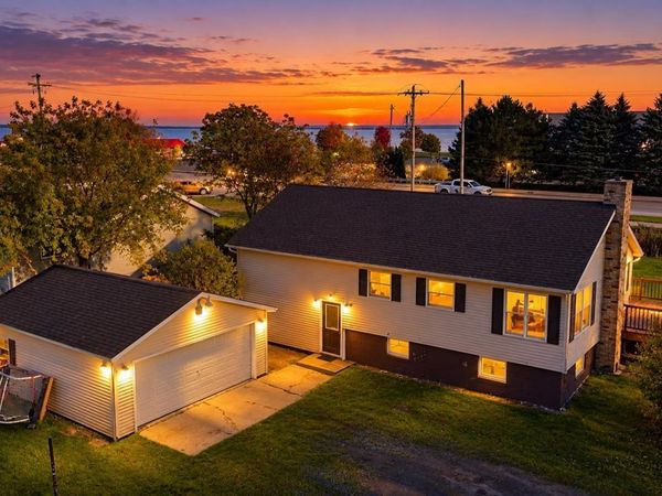 910 Lake Street W, Tawas City, MI 48763