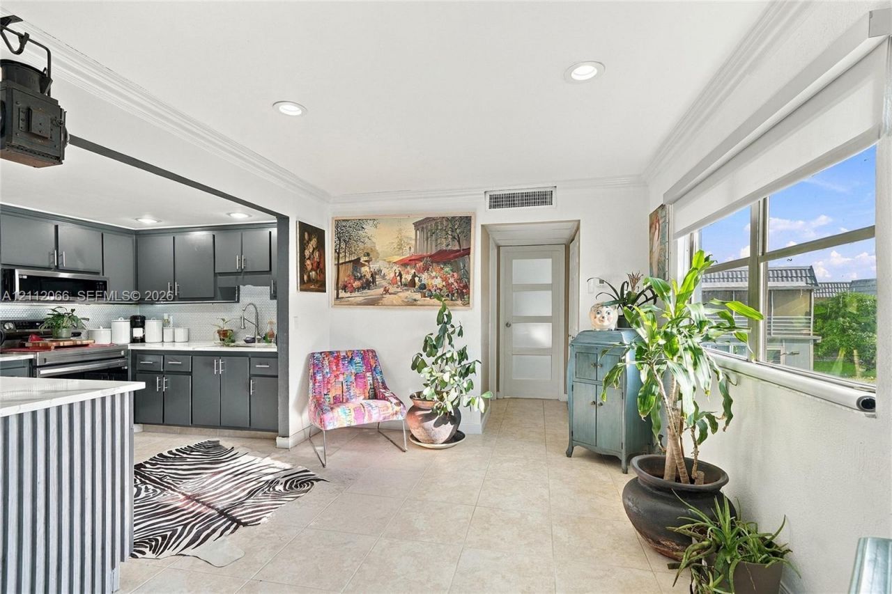 527 Brittany K , Unit K, Delray Beach, FL 33446 Photo