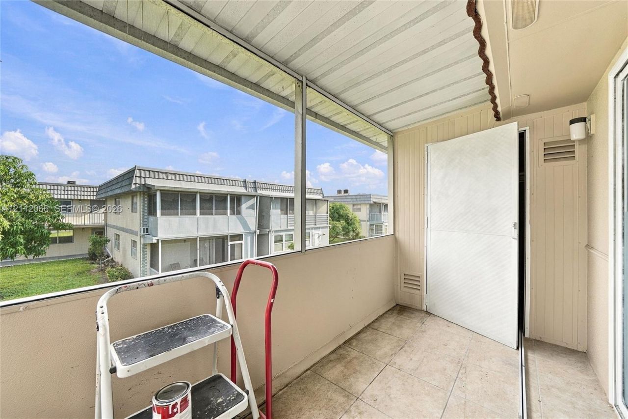 527 Brittany K , Unit K, Delray Beach, FL 33446 Photo