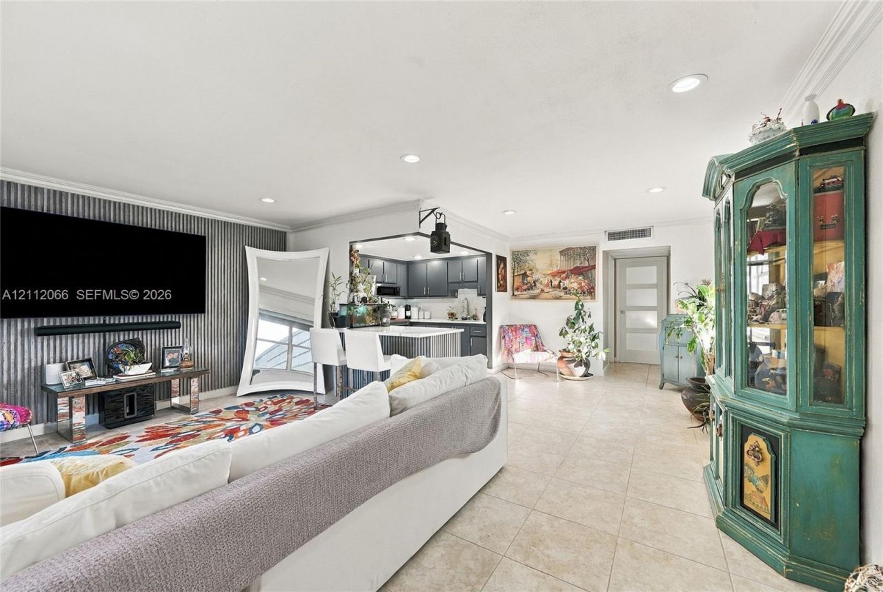 527 Brittany K , Unit K, Delray Beach, FL 33446 Photo