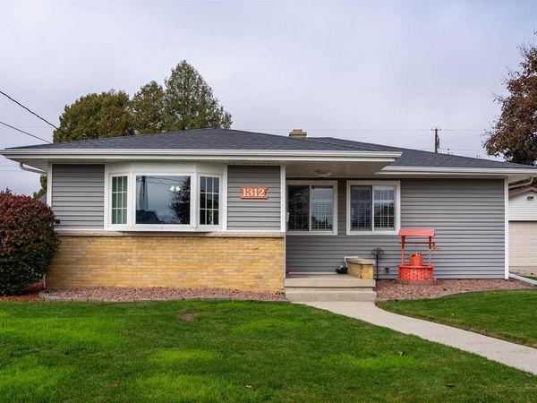 1312 HAMANN ROAD, Manitowoc, WI 54220