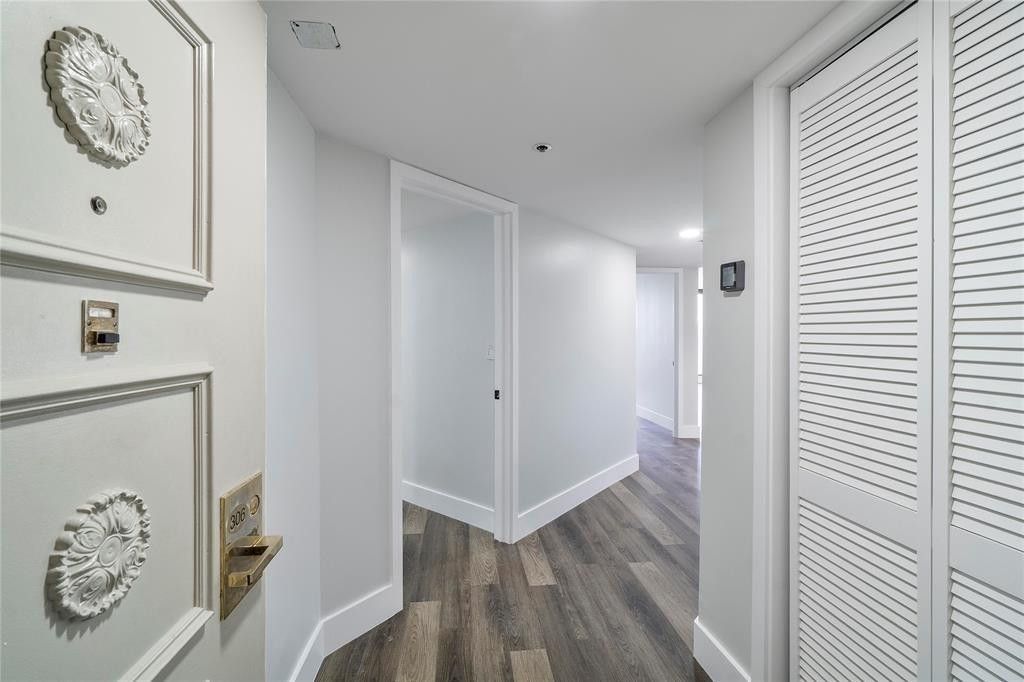 300 Three Islands Boulevard, Unit 306, Hallandale Beach, FL 33009 Photo