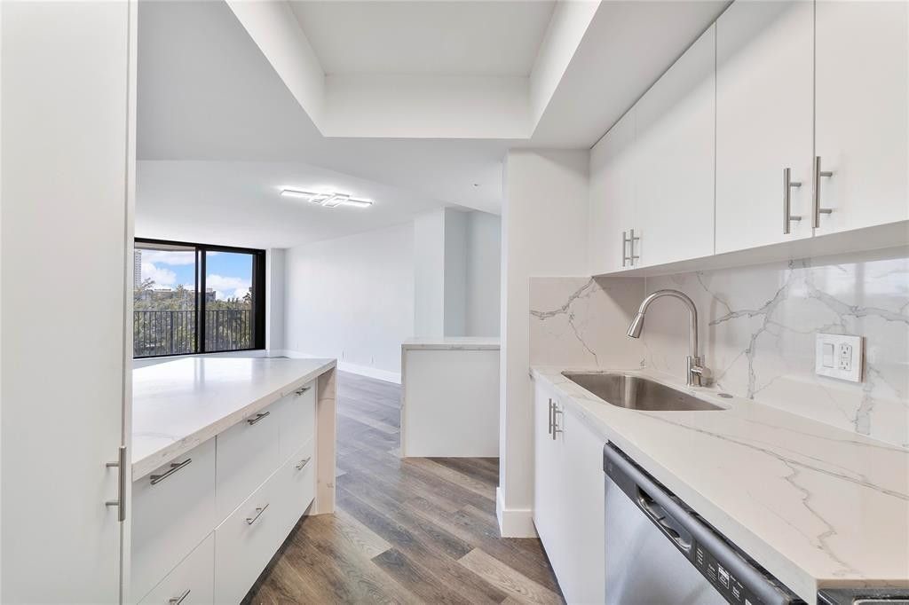 300 Three Islands Boulevard, Unit 306, Hallandale Beach, FL 33009 Photo