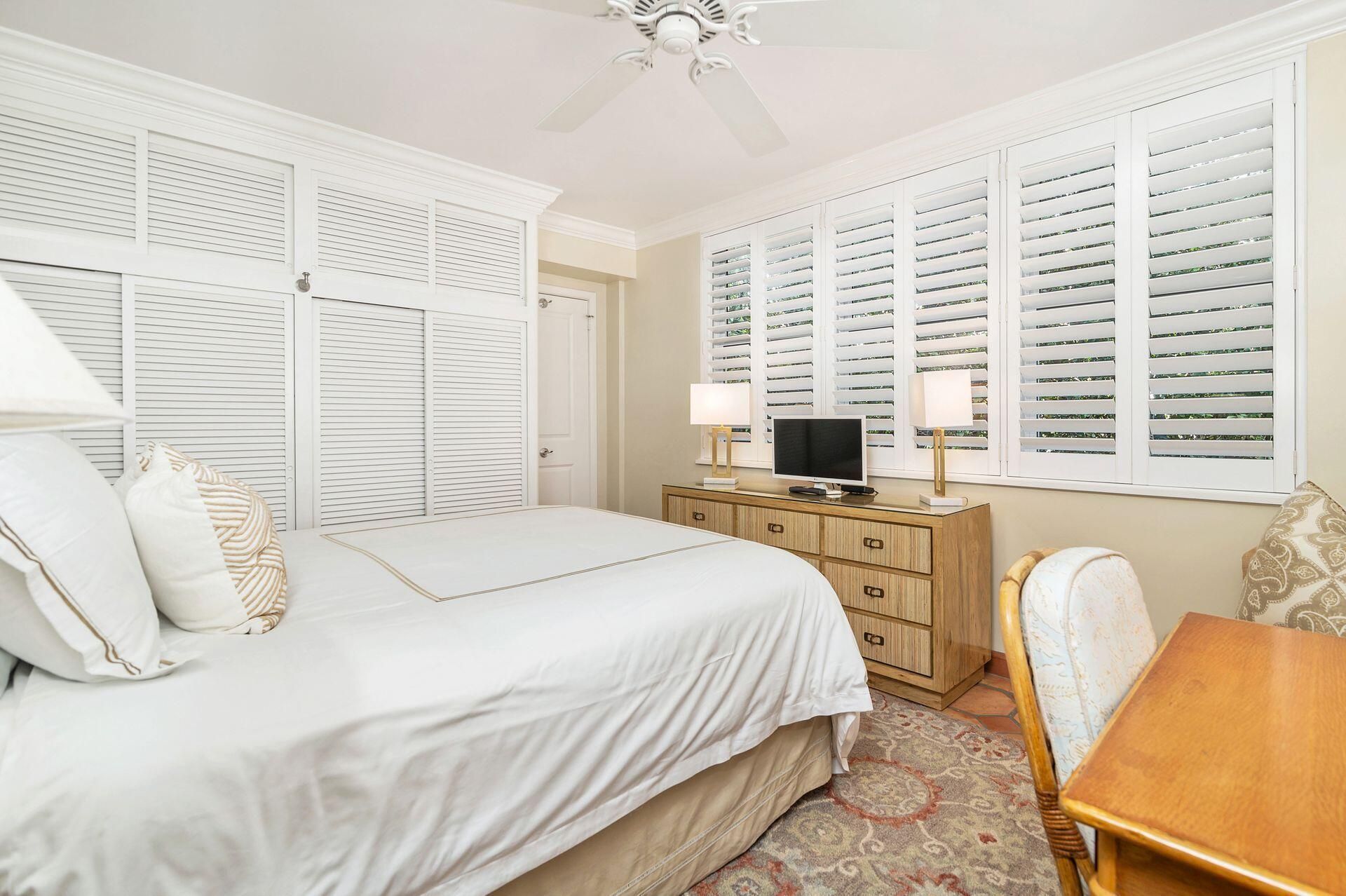 401 Peruvian Avenue, Unit 1050, Palm Beach, FL 33480 Photo