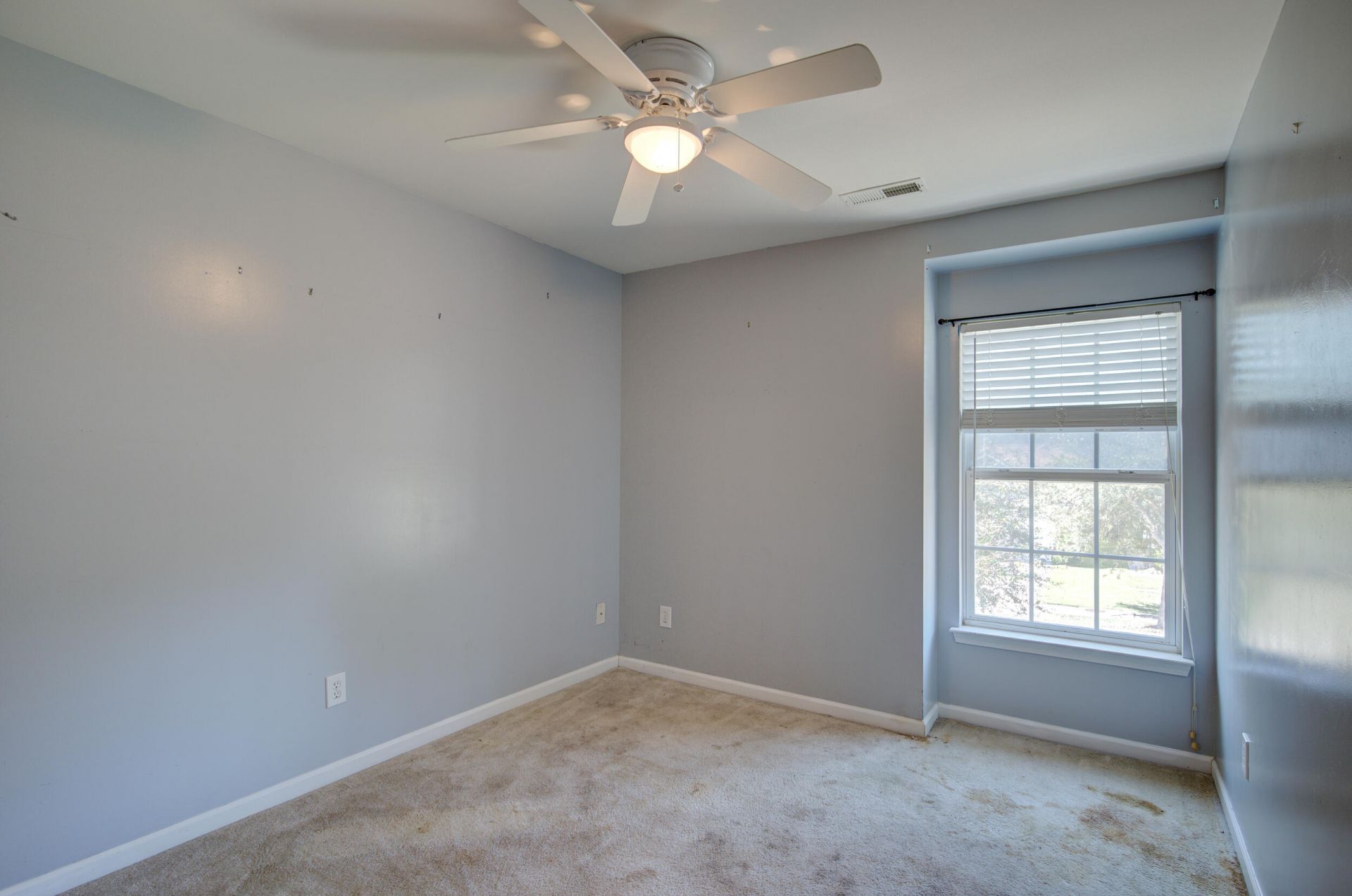 8828 Shadowglen Drive Photo 22