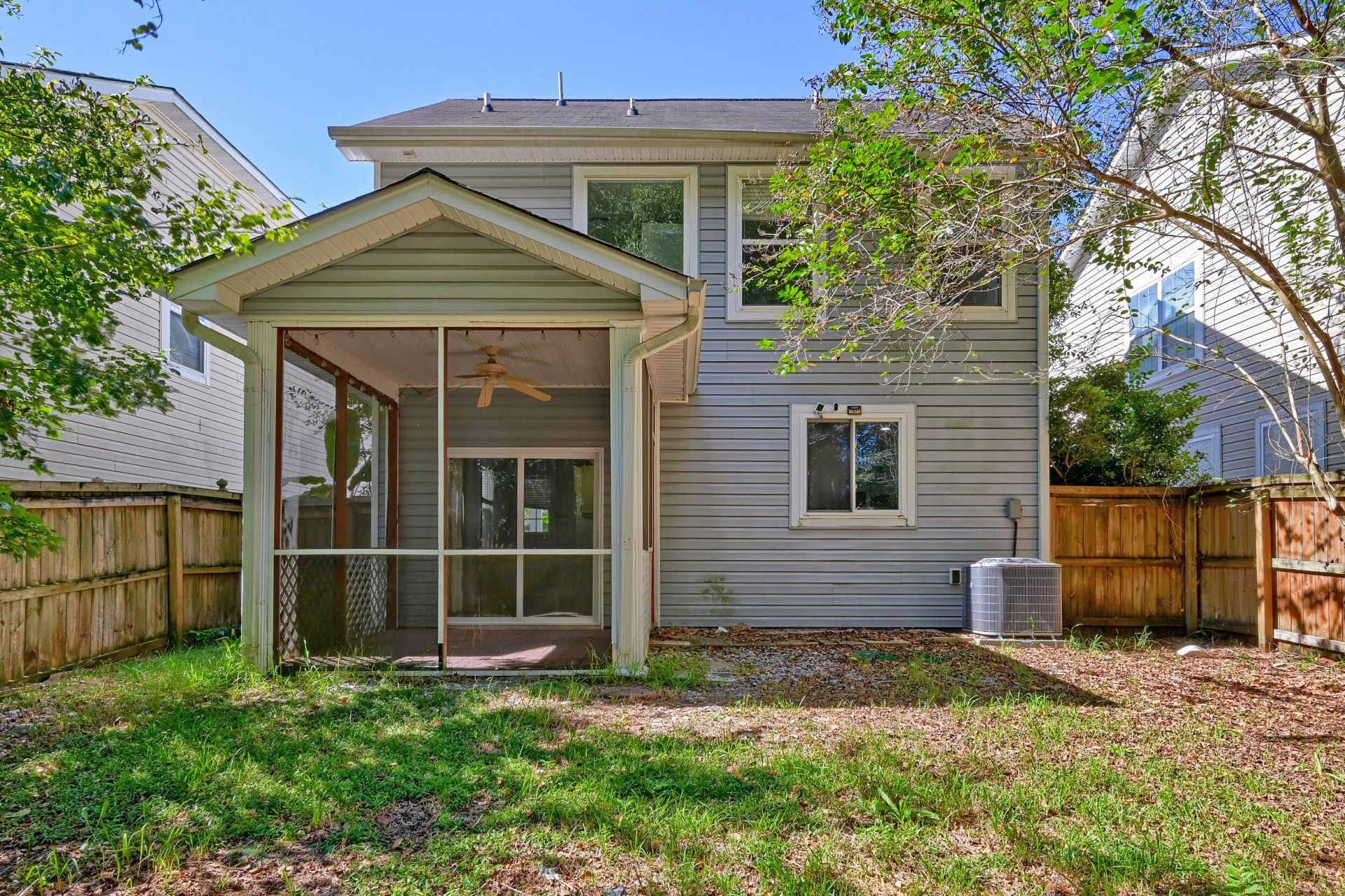 8828 Shadowglen Drive Photo 25