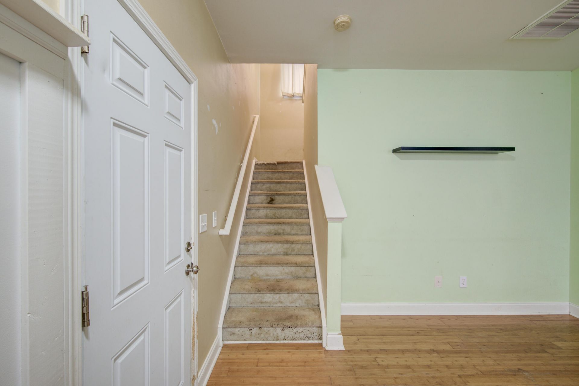 8828 Shadowglen Drive Photo 29