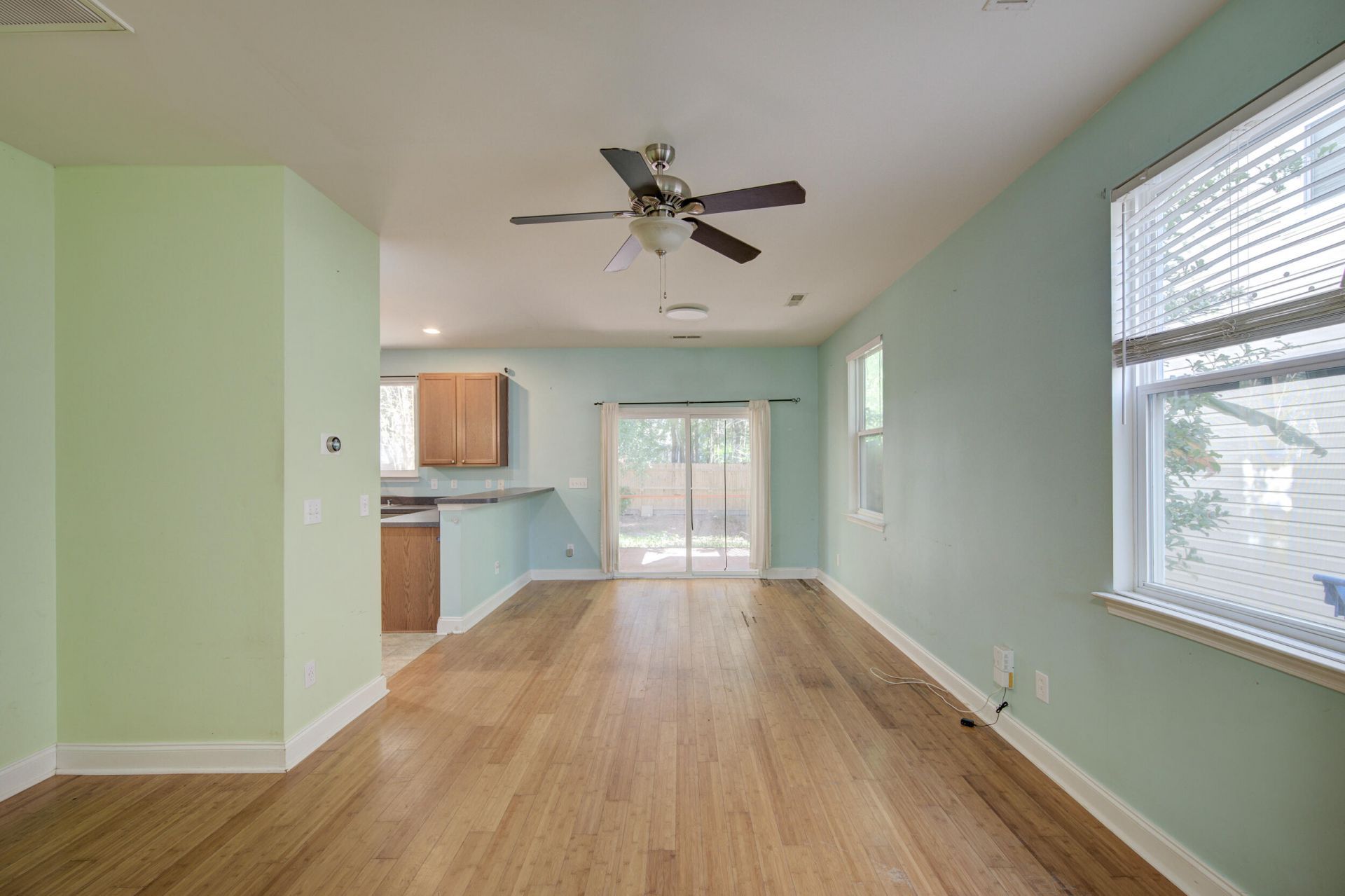 8828 Shadowglen Drive Photo 35