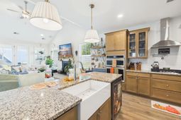 470 Eagleview Drive photo 4