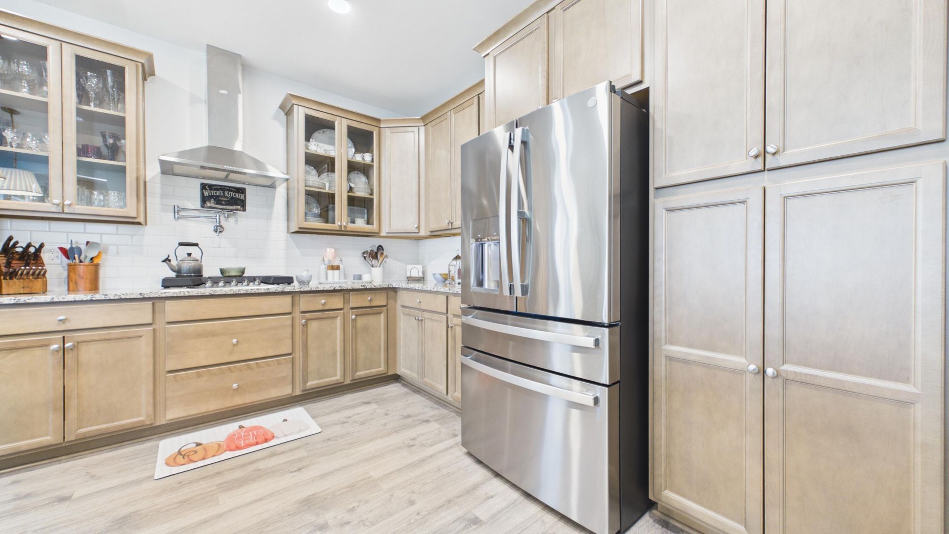 470 Eagleview Drive Photo 30