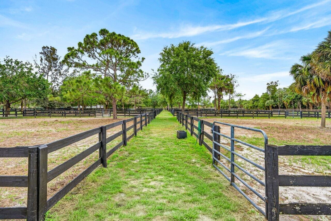 2741 Buck Ridge Trail, Loxahatchee, FL 33470 Photo