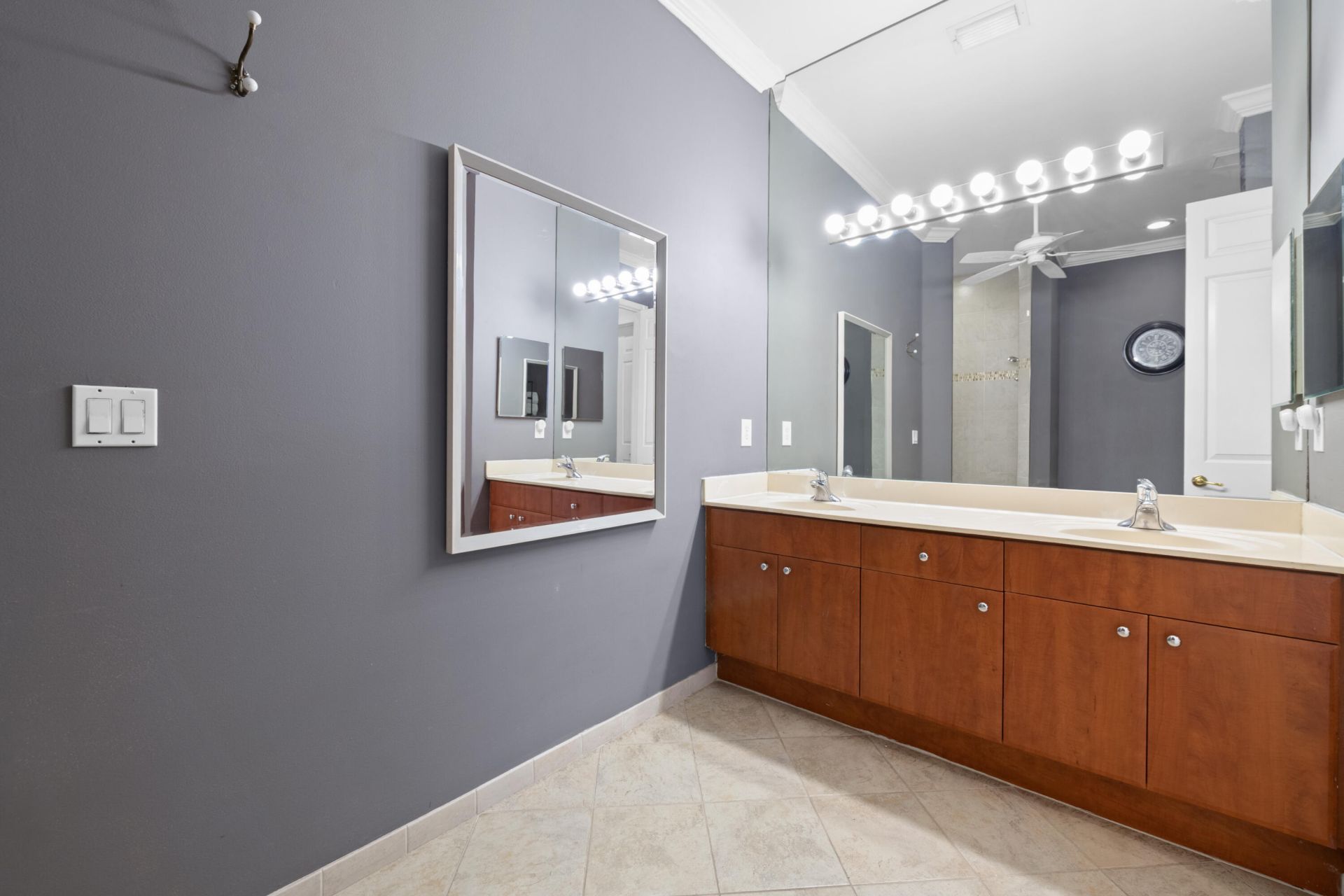 6435 Bella Circle, Unit 201, Boynton Beach, FL 33437 Photo