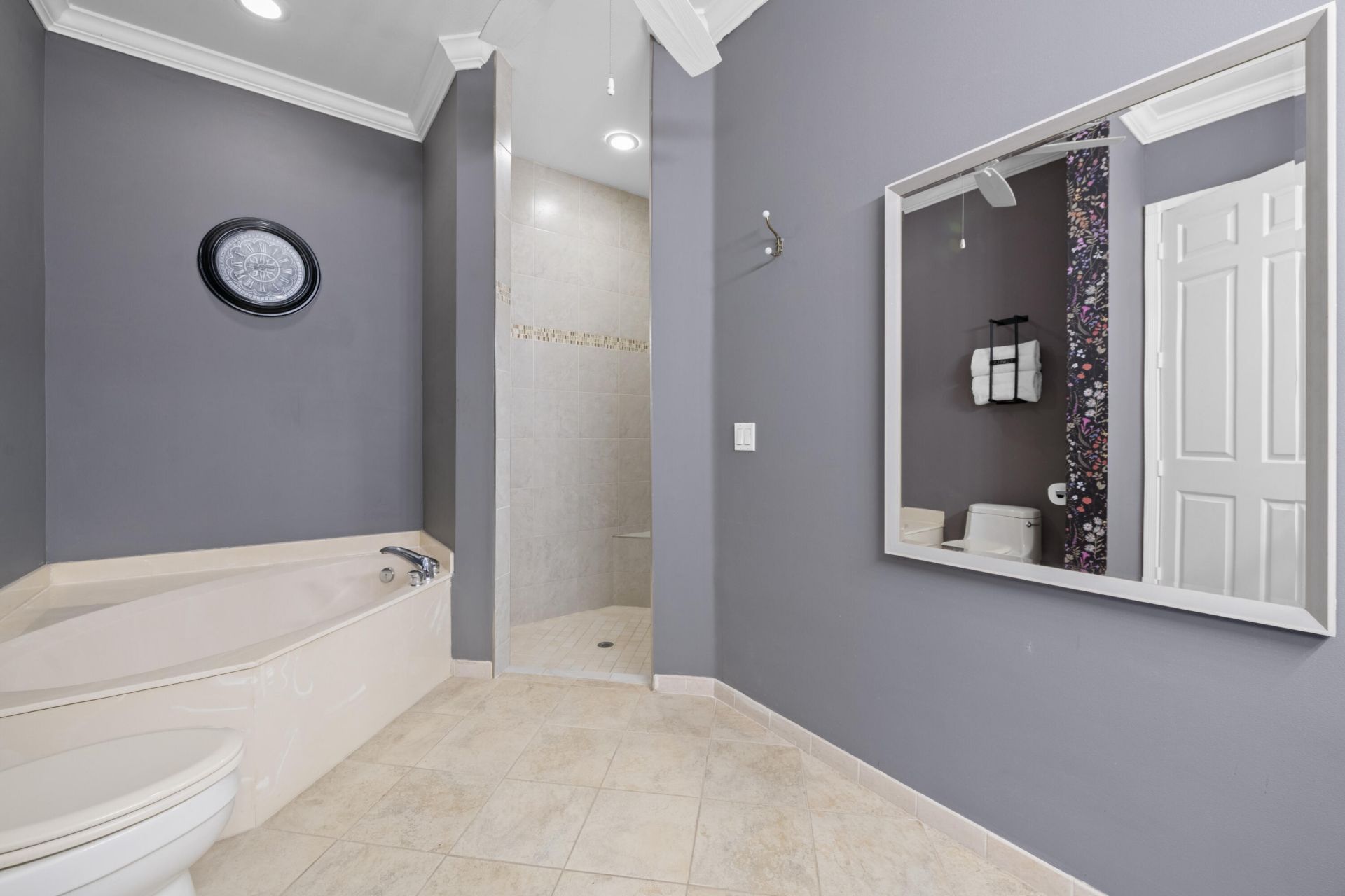 6435 Bella Circle, Unit 201, Boynton Beach, FL 33437 Photo