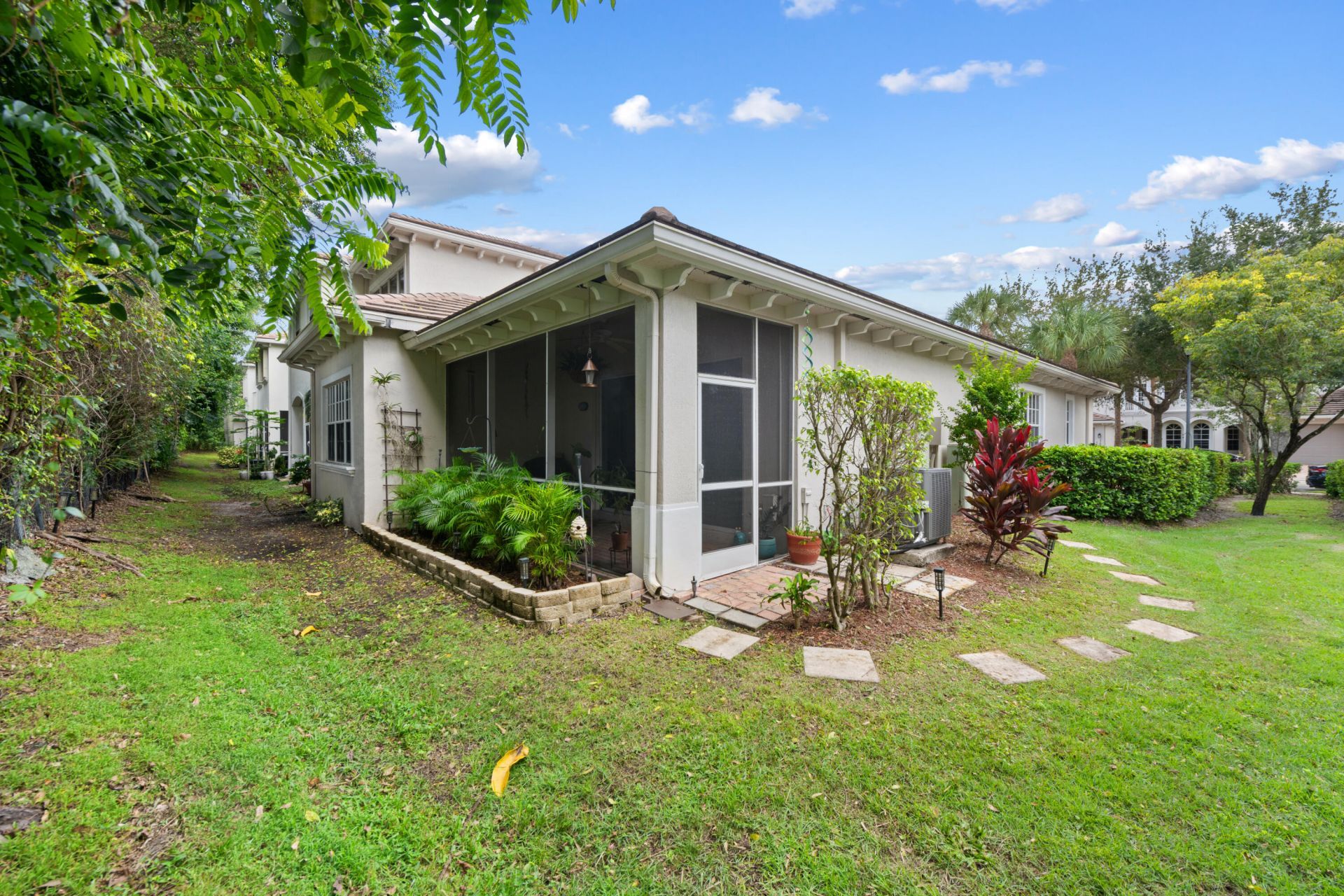 6435 Bella Circle, Unit 201, Boynton Beach, FL 33437 Photo