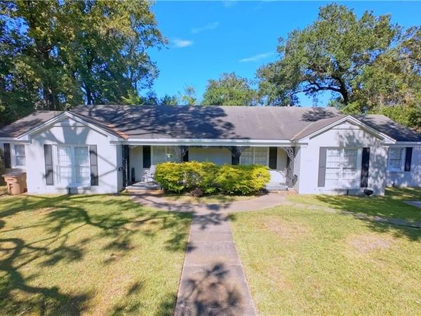 2100 Springhill Avenue, Mobile, AL 36607