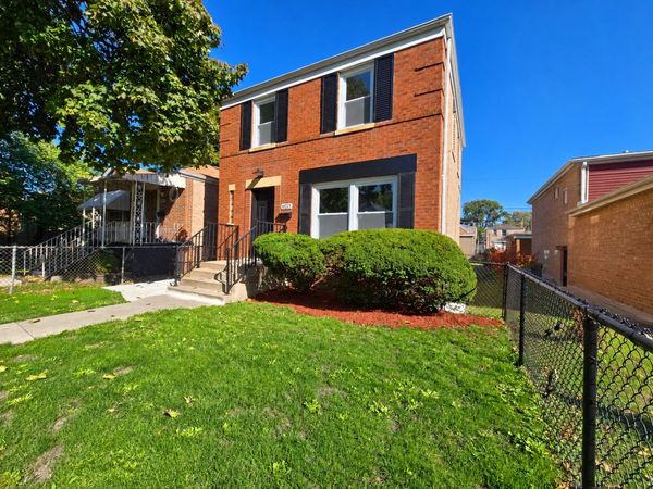 10223 S Indiana Avenue , Chicago, IL 60628