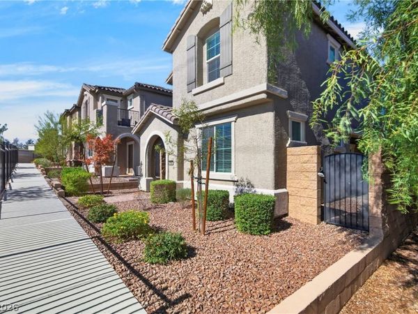 10687 Sariah Skye Avenue , Las Vegas, NV 89166