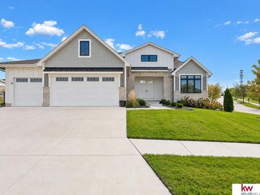 21173 C Street, Elkhorn, NE 68022