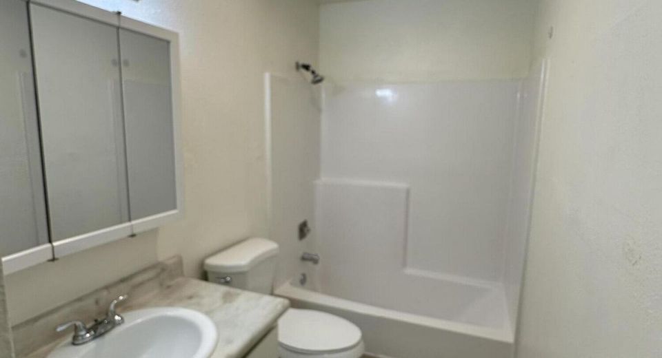 4606 Neil Road, Unit APT 200, Reno, NV 89502 Photo