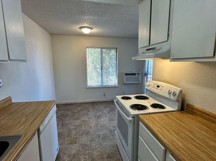 4606 Neil Road, Unit APT 200, Reno, NV 89502 Photo