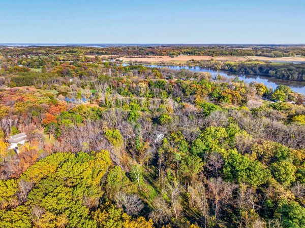 9691 NW Badger Heights, Edgerton, WI 53534