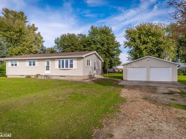 814 N Main Street, Conrad, IA 50621