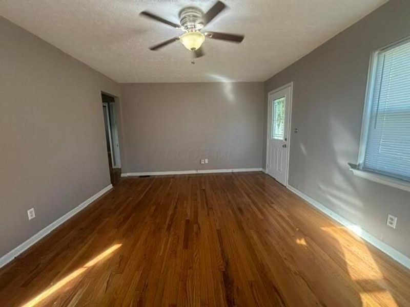 3295 Eisenhower Road, Columbus, OH 43224 Photo 3