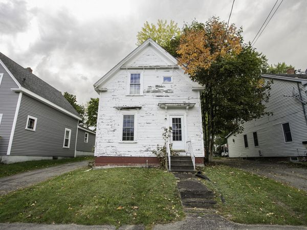 232 Birch Street , Bangor, ME 04401