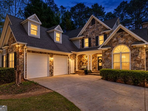 22 Shoreline Drive, Newnan, GA 30263