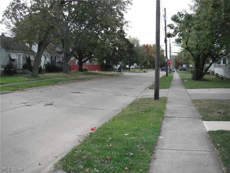 1382 Madison Avenue, Lorain, OH 44053 Photo 2