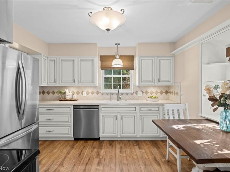 2443 Ridgewood Road, Akron, OH 44313 Photo 14