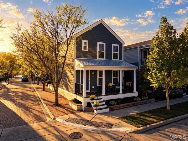 3521 Broad Street , St Charles, MO 63301