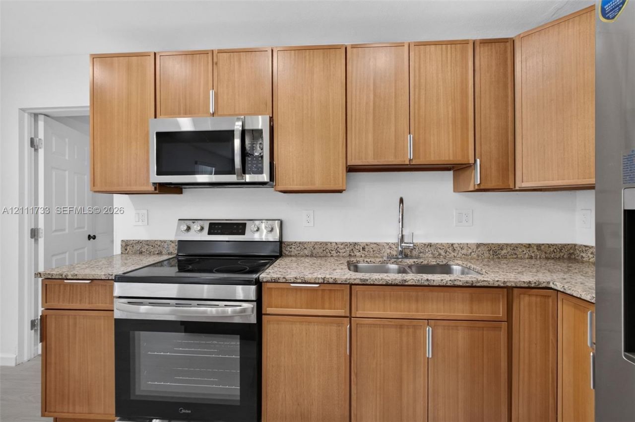 840 W 4th St , Riviera Beach, FL 33404 Photo