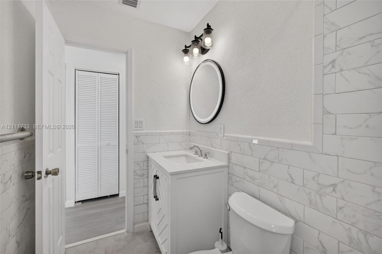840 W 4th St , Riviera Beach, FL 33404 Photo