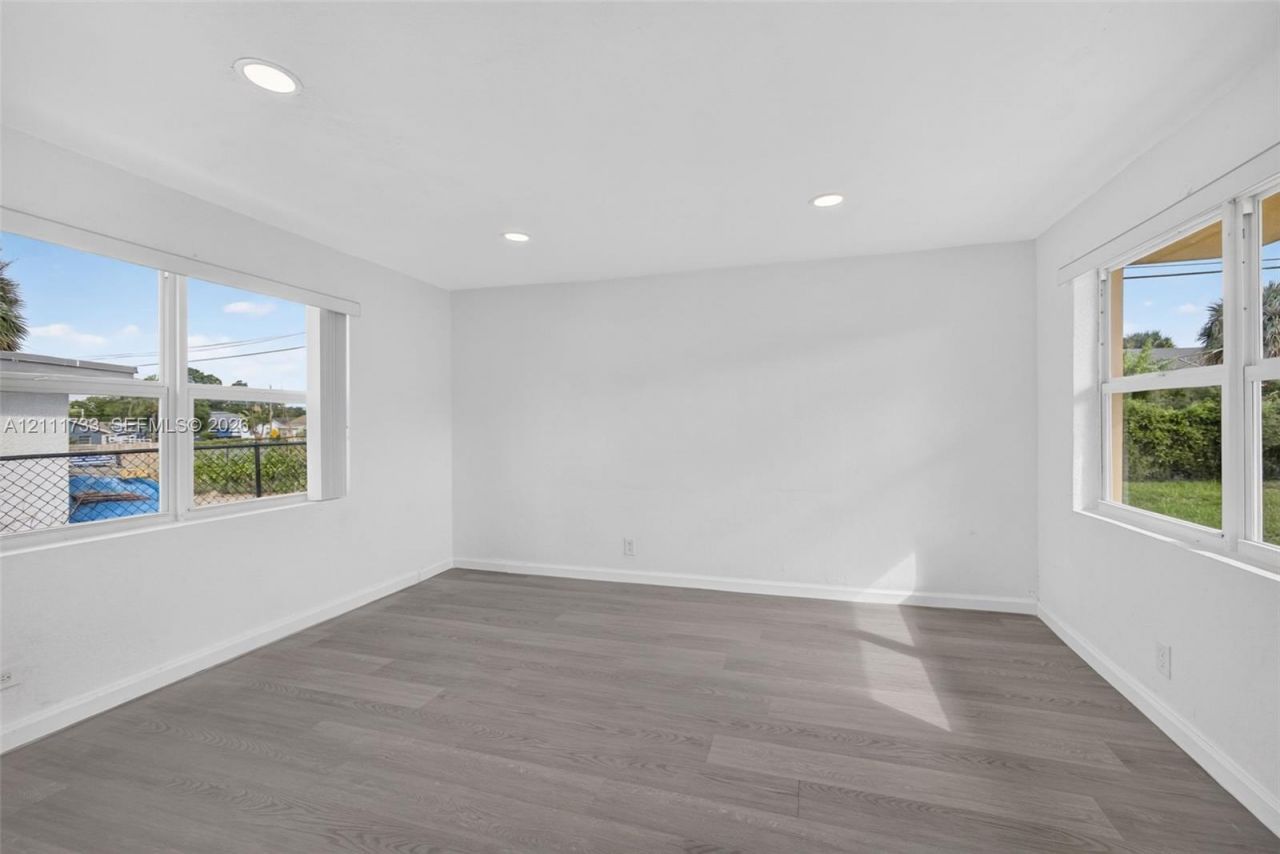 840 W 4th St , Riviera Beach, FL 33404 Photo
