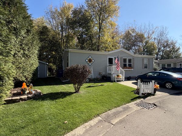 3353 Buckthorn Circle, Jackson, MI 49201