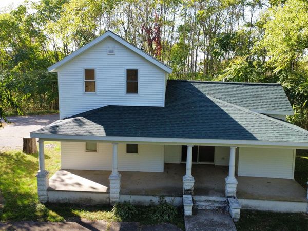 59338 41st Street, Paw Paw, MI 49079