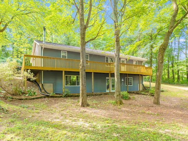 11175 S Enzian Road, Plainwell, MI 49080