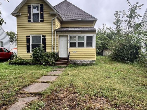 1020 Columbia Street, Waterloo, IA 50703