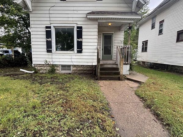 912 Broadway Street, Waterloo, IA 50703