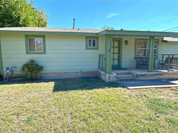 215 Dewald Street , Copperas Cove, TX 76522