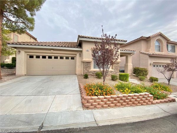 208 Depaul Court , Las Vegas, NV 89144