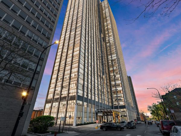 655 W IRVING PARK Road , Unit 4803, Chicago, IL 60613
