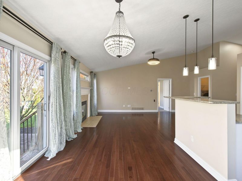8833 Meadow Grass Lane, Lewis Center, OH 43035 Photo 13