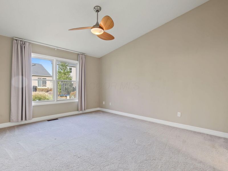 8833 Meadow Grass Lane, Lewis Center, OH 43035 Photo 14