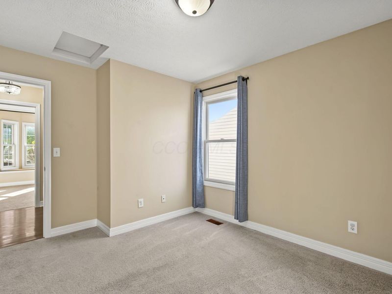 8833 Meadow Grass Lane, Lewis Center, OH 43035 Photo 24