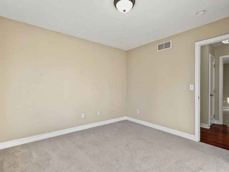 8833 Meadow Grass Lane, Lewis Center, OH 43035 Photo 25
