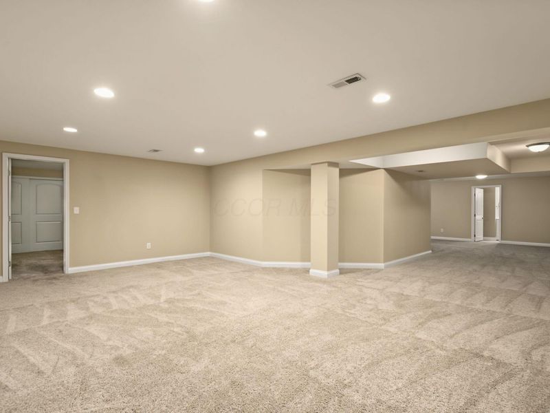 8833 Meadow Grass Lane, Lewis Center, OH 43035 Photo 38