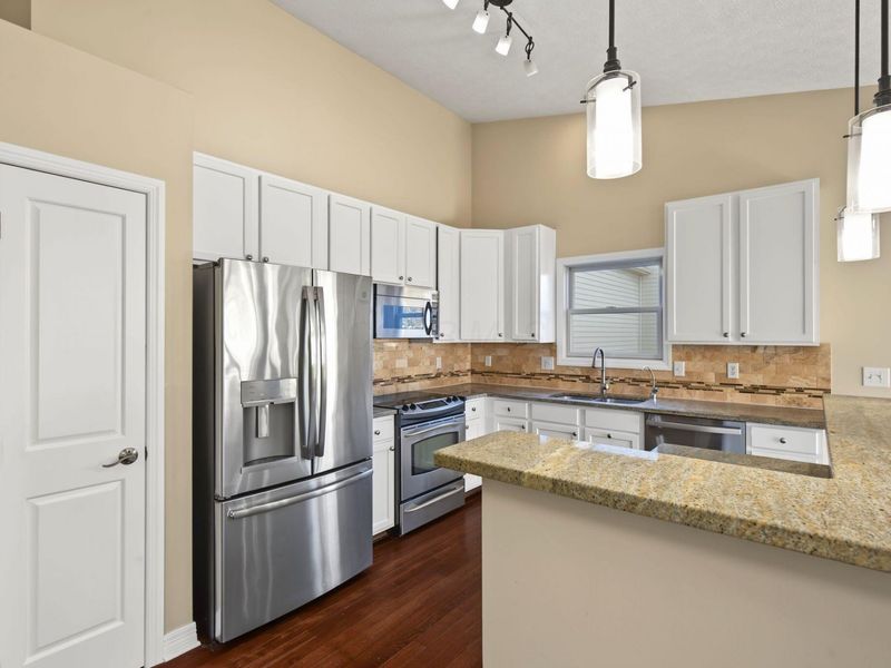 8833 Meadow Grass Lane, Lewis Center, OH 43035 Photo 4